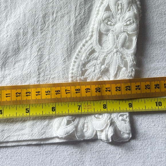 White harem pants crafted from 100% breathable cotton, with lace at the ankles. - Picture 13 of 15